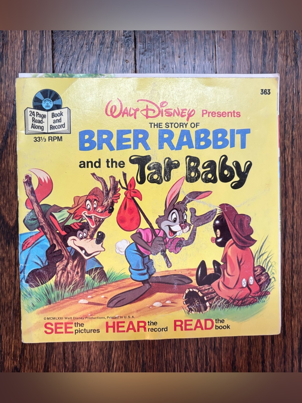 Walt Disney The Story of Bret Rabbit and the Tar Baby Paperback Book & Record